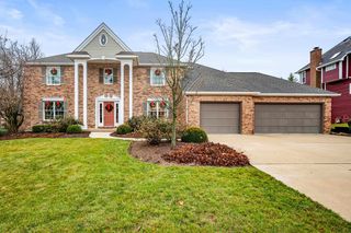 1542 Hunters Pointe Dr, Richmond, IN 47374