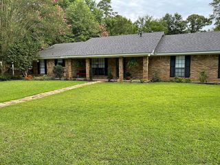 306 S  Tanglewood Dr, Minden, LA 71055