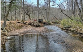 17 Coosa Crossing Dr, Blairsville, GA 30512