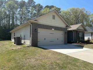 51 Rolling Waters Ct, Lillington, NC 27546