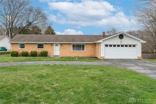 711 N  Fairfield Rd, Dayton, OH 45434