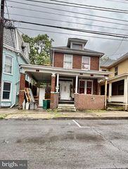 20 W  Washington St, Chambersburg, PA 17201