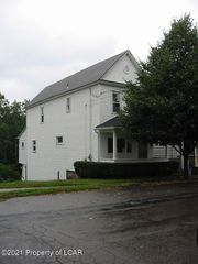 199 Green St, Edwardsville, PA 18704