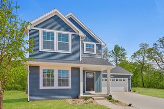 1625 Reagan Dr, Three Rivers, MI 49093