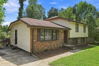 8423 Magnolia Dr, Jonesboro, GA 30238