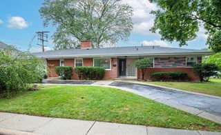 6756 N  Keating Ave, Lincolnwood, IL 60712
