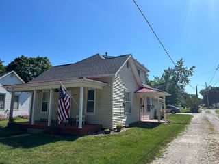 104 N  Harrison St, Sidney, IL 61877