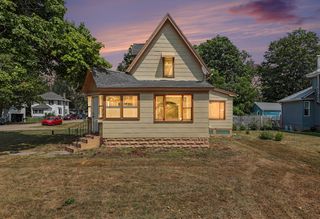 263 S  Main St, Clarksville, MI 48815