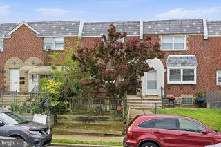 6451 Akron St, Philadelphia, PA 19149