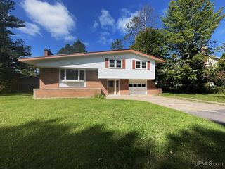149 N  Spruce St, Gwinn, MI 49841