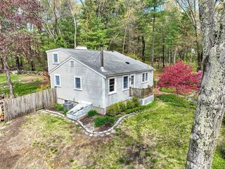 62 Cedar St, Holliston, MA 01746