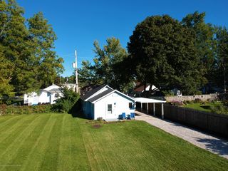 323 Haze St, Lansing, MI 48917