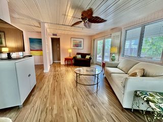 643 Avenida Del Norte, Sarasota, FL 34242