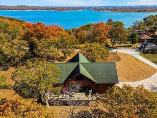32128 Camerons Ridge Rd, Warsaw, MO 65355
