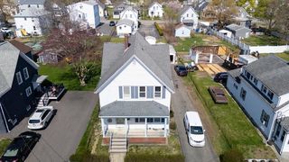 31 Benefit St, Taunton, MA 02780