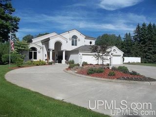 4304 K Rd, Bark River, MI 49807