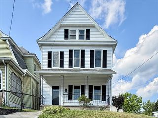 128 W  Main St, Evans City, PA 16033