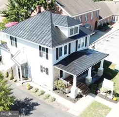 1019 Berryville Ave, Winchester, VA 22601