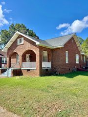 2412 Main St S, Greenwood, SC 29646
