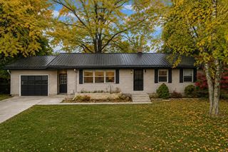 1055 Spruce St, Fremont, MI 49412
