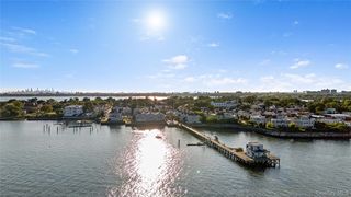 21 Deepwater Way, Bronx, NY 10464