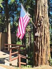 23058 Ponderosa Dr, Crestline, CA 92325