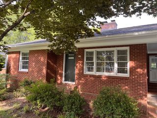 209 S  Tunstall St, Apex, NC 27502