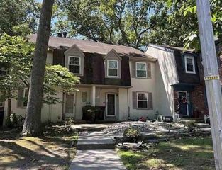 1016 Hartley Ct, Sicklerville, NJ 08081