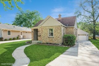 172 S  Alfred Ave, Elgin, IL 60123