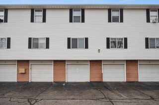 1240 S  Main St #209, Morton, IL 61550
