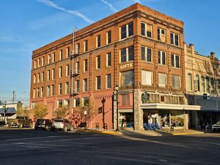 211 Elm St #2B, La Grande, OR 97850