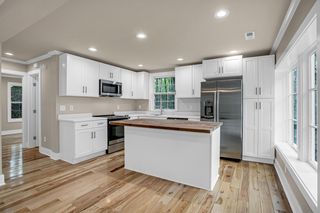 110 Pine Ridge Dr, Westminster, SC 29693
