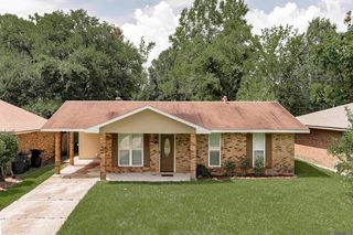 5944 Djuanna Dr, Baton Rouge, LA 70811