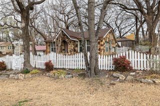 4826 Williams Spring Rd, Fort Worth, TX 76135