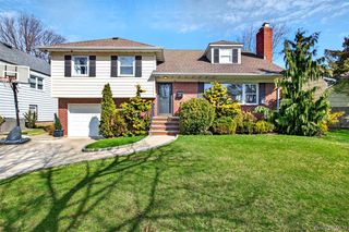 125 Meadow Street, Garden City, NY 11530