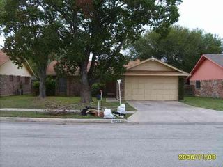 6851 BROOKFIELD DR, San Antonio, TX 78238