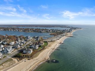 200 Grand Avenue, Falmouth, MA 02540
