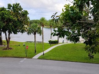 301 Cambridge Rd #306, Hollywood, FL 33024