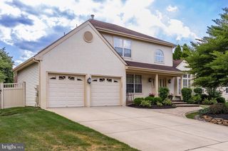 108 W  Dominion Dr, Marlton, NJ 08053