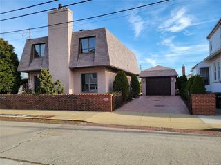 122 Bellmore Ave, Point Lookout, NY 11569