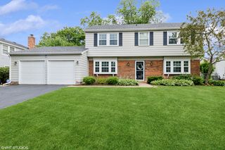344 Indian Hill Dr, Buffalo Grove, IL 60089