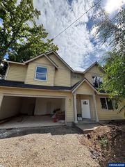 9342 Hallelujah Dr NE, Salem, OR 97305