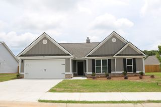 242 Champions Ln, Winder, GA 30680