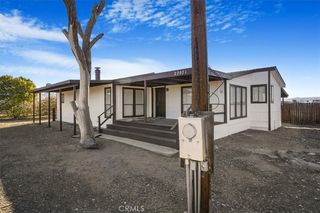22071 Flint Rd, Apple Valley, CA 92307