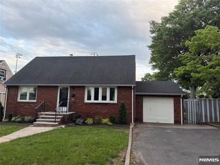 310 Passaic Avenue, Carlstadt, NJ 07072
