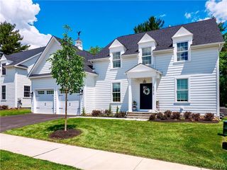 4375 Stonebridge Dr, Bethlehem, PA 18015