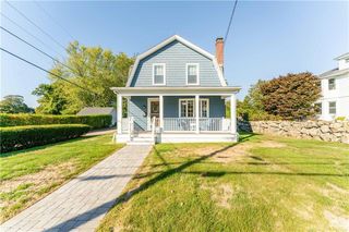 97 Beach St, Westerly, RI 02891