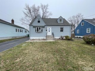 85 Leo St, Edison, NJ 08817