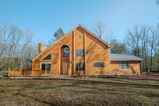 102 Red Hawk Trl, Ellijay, GA 30536