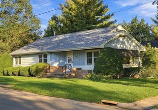 600 Clay St, Oregon, IL 61061